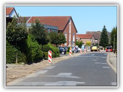 neuer Fußweg der Straße am Feldkamp.